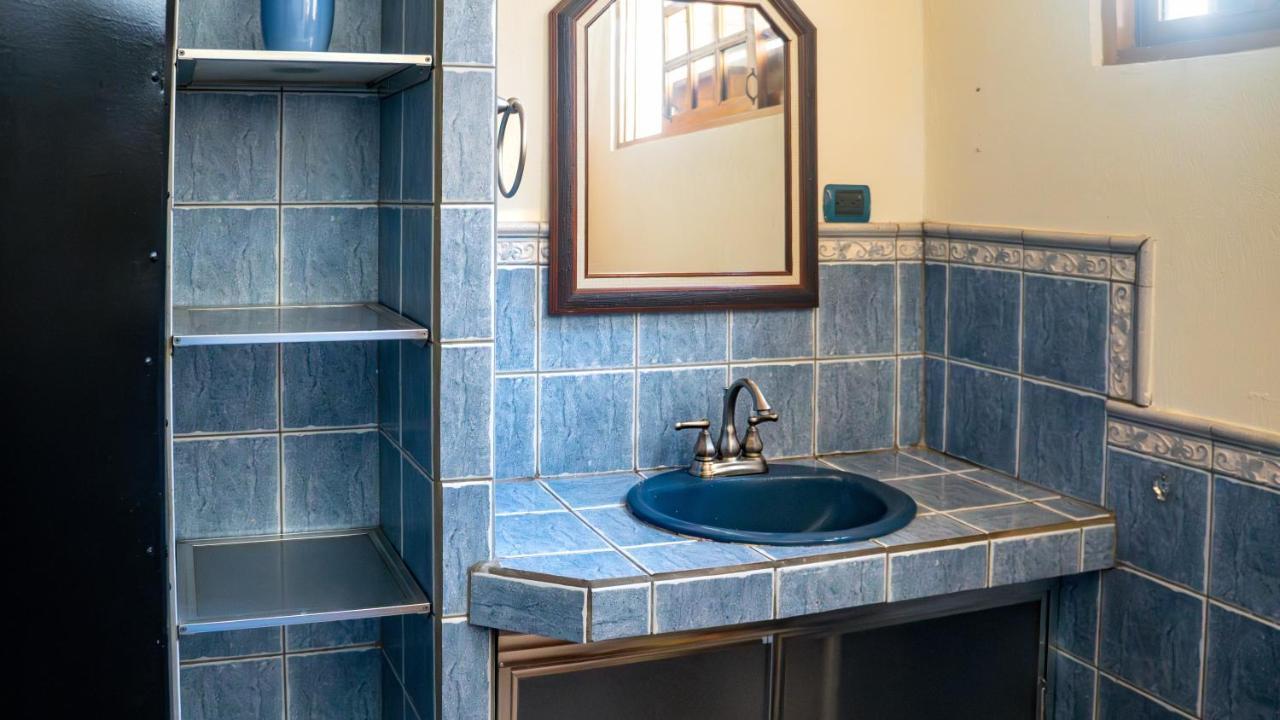 Eco Hotel Puerto Urbano 436 Сан Хосе Екстериор снимка